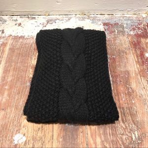 Black Woven Scarf